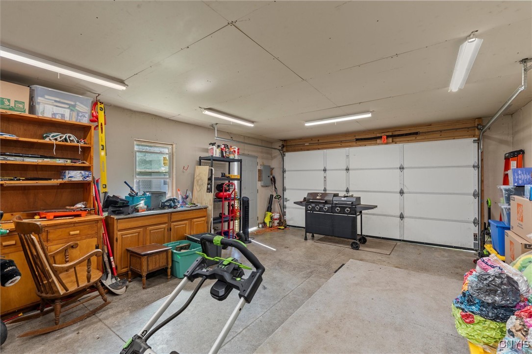 6182 Airport Road Camillus, NY 13209 - Photo 19 of 20