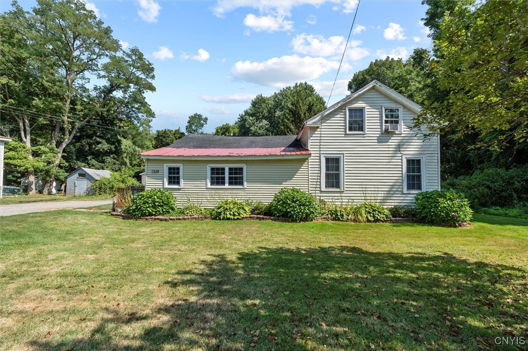 6182 Airport Road Camillus, NY 13209 - Photo 2 of 20