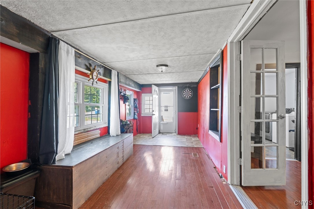 6182 Airport Road Camillus, NY 13209 - Photo 3 of 20