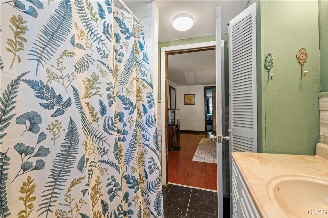 6182 Airport Road Camillus, NY 13209 - Photo 7 of 20