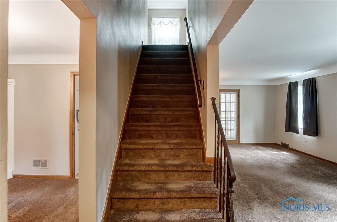 4128 Elmhurst Road Toledo, OH 43613 - Photo 6 of 33 Gallery Image 6
