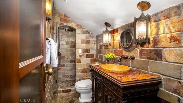 $1,875,000 | 2510 North Park Boulevard, Santa Ana, CA 92706