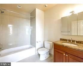 $358,000 | 1600 Arch Street, Unit 1715, Philadelphia, PA 19103