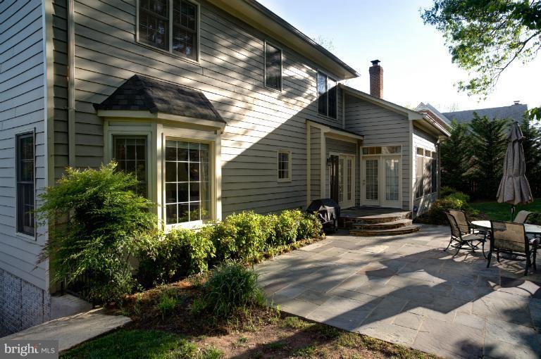 6610 Maugh Road McLean, VA 22101 - Photo 22 of 29 Exterior (Rear)