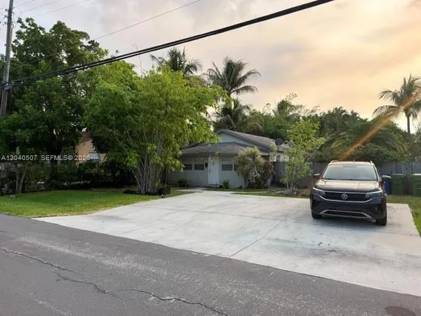 $2,250 | Middle River Terrace, Fort Lauderdale, FL 33304