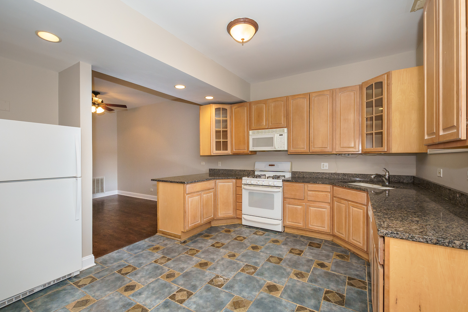 4415 North Racine Avenue, Unit 2S Chicago, IL 60640 - Photo 10 of 23