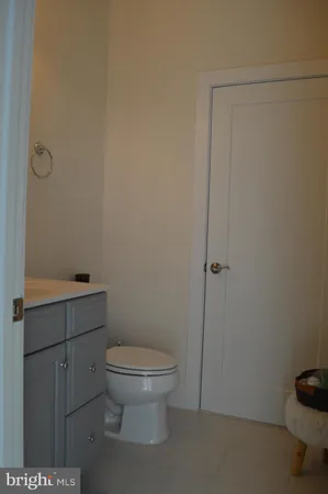 $4,000 | 44717 Ellsworth Terrace, Ashburn, VA 20147