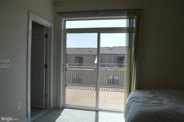 $4,000 | 44717 Ellsworth Terrace, Ashburn, VA 20147