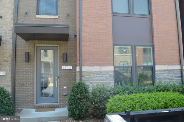 $4,000 | 44717 Ellsworth Terrace, Ashburn, VA 20147