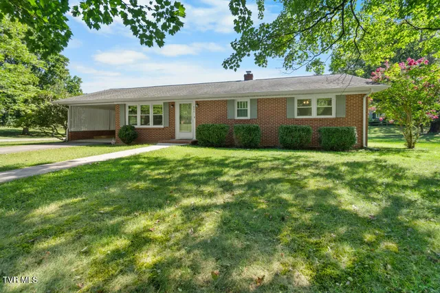 $299,500 | 446 Montview Drive Northeast, Abingdon, VA 24210