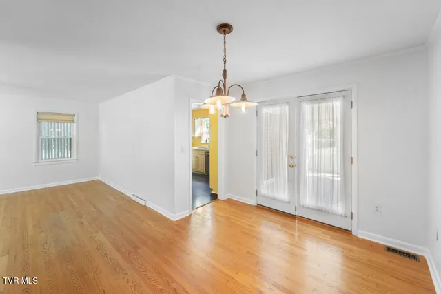 $299,500 | 446 Montview Drive Northeast, Abingdon, VA 24210