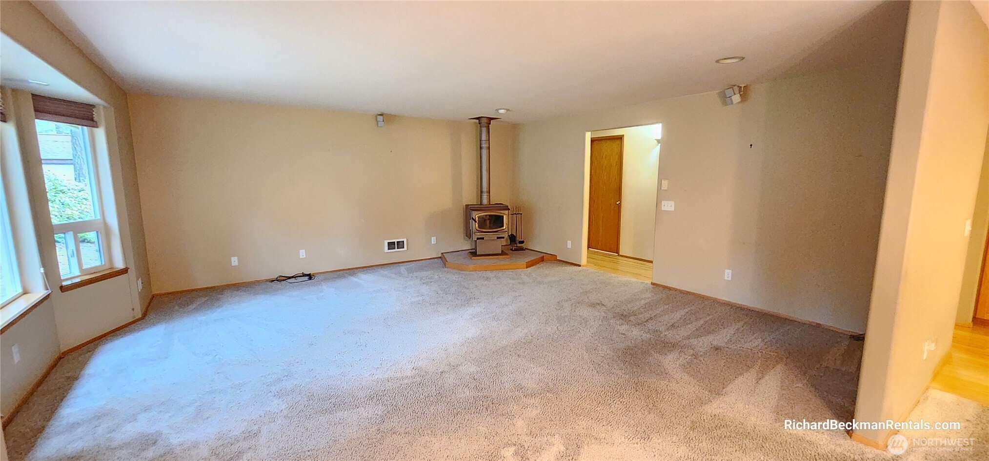 701 East Rd Of Tralee Shelton, WA 98584 - Photo 6 of 20 a view of an empty room