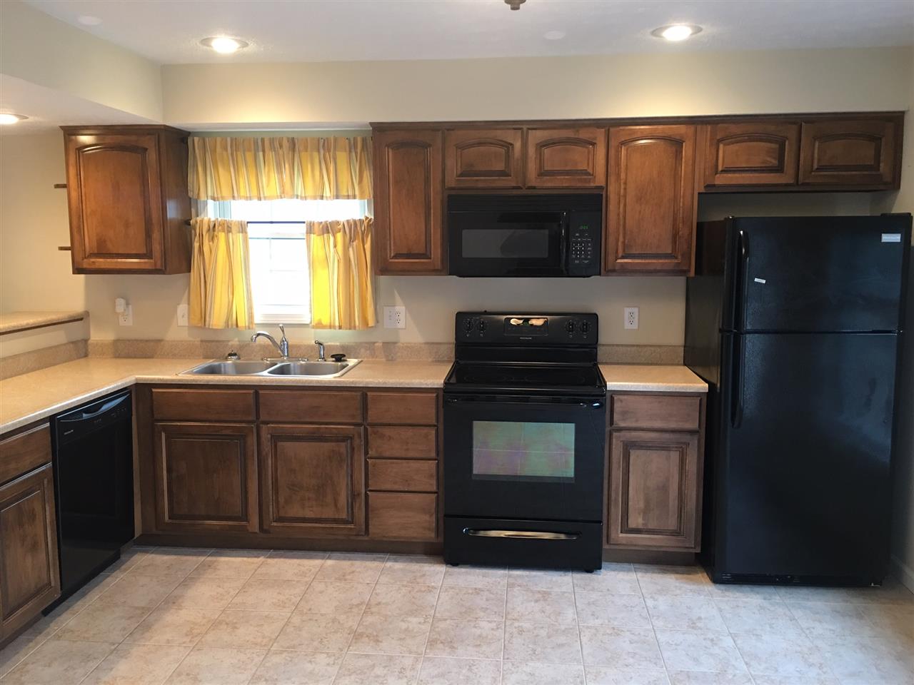 2570 South Flat Rock Road, Unit 54 Bloomington, IN 47403 - Photo 3 of 31 Gallery Image 3