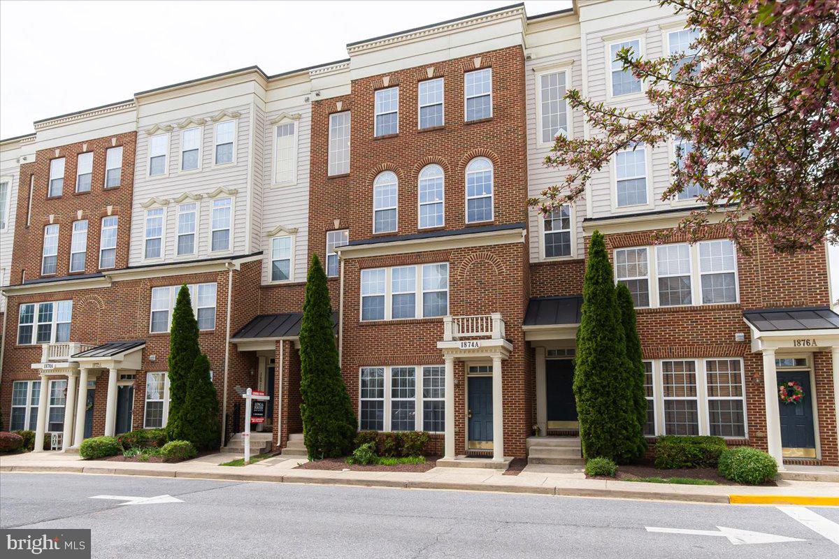 1874 Monocacy View Circle, Unit 28B Frederick, MD 21701 - Photo 35 of 35 front view of a brick building