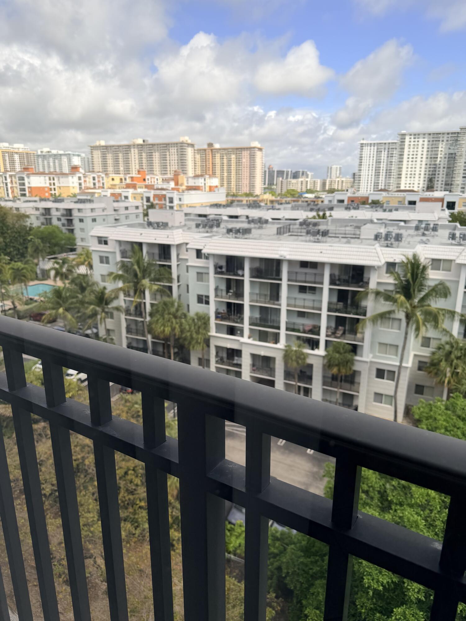 17021 North Bay Road, Unit 912 Sunny Isles Beach, FL 33160 - Photo 4 of 17 IMG_5125