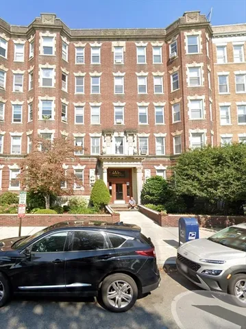 $2,100 | 125 Park Drive, Unit 3, Boston, MA 02215