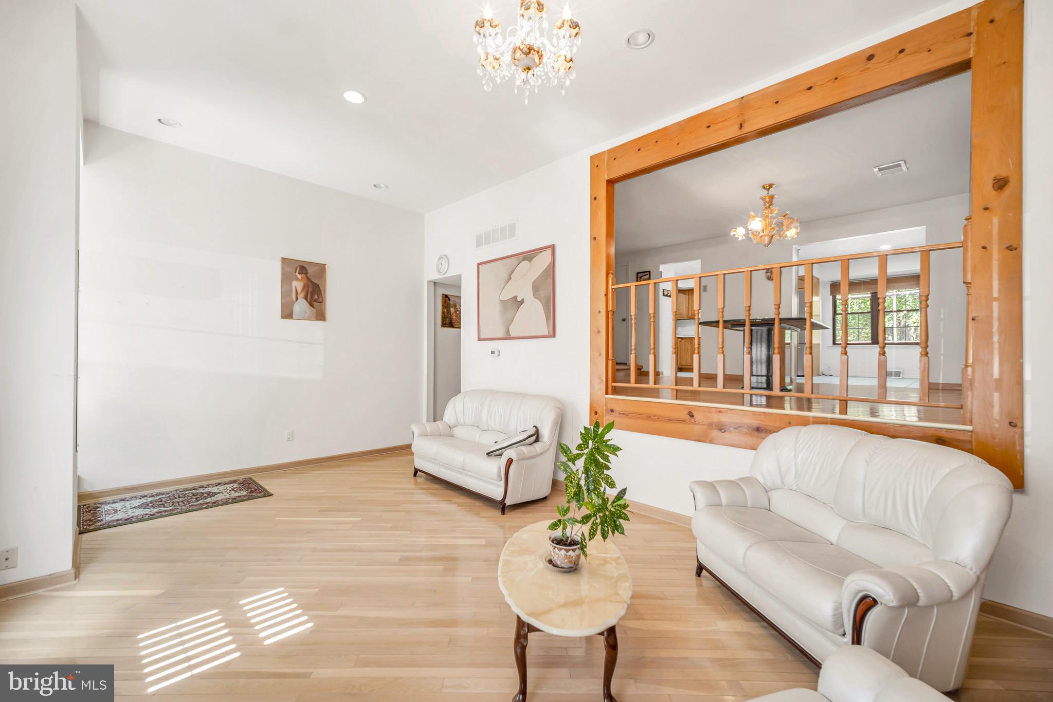 518 Pebble Ridge Court Langhorne, PA 19053 - Photo 4 of 31 a living room with furniture and a large window