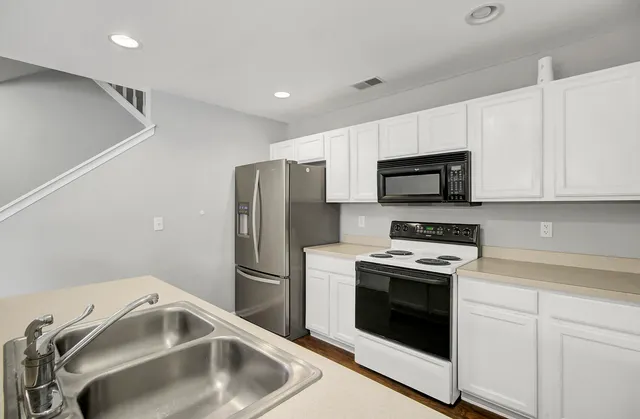 $2,300 | 9160 Maple Grove Drive, Summerville, SC 29485