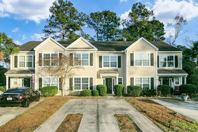 $2,300 | 9160 Maple Grove Drive, Summerville, SC 29485