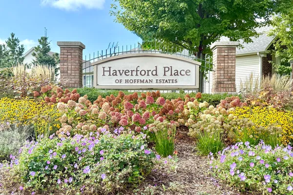 $499,900 | 1870 Hampshire Drive, Hoffman Estates, IL 60192