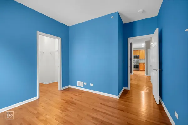 $499,900 | 1870 Hampshire Drive, Hoffman Estates, IL 60192
