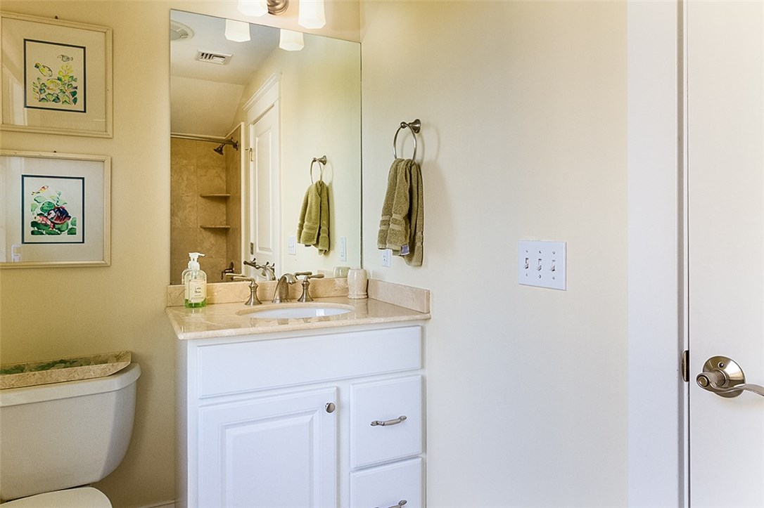 53 Sandy Point Farm Road, Unit 11 Portsmouth, RI 02871 - Photo 24 of 39