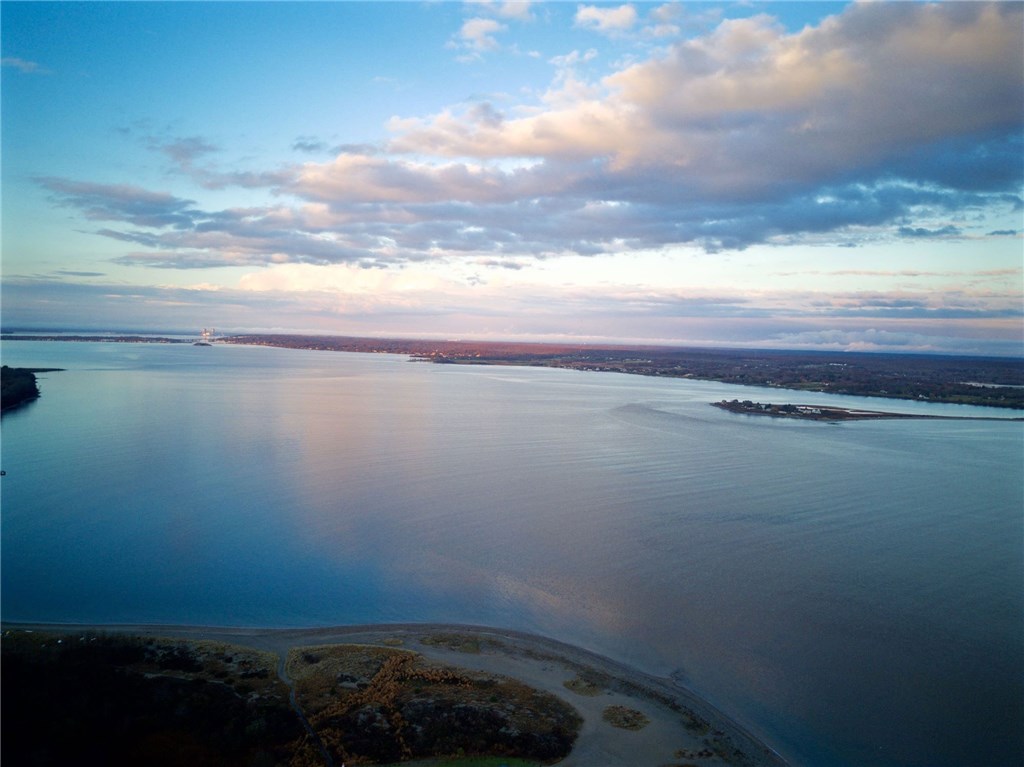 53 Sandy Point Farm Road, Unit 11 Portsmouth, RI 02871 - Photo 33 of 39
