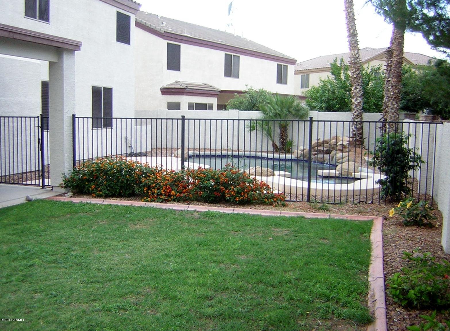 974 South Roles Drive Gilbert, AZ 85296 - Photo 27 of 39 DSCN1316