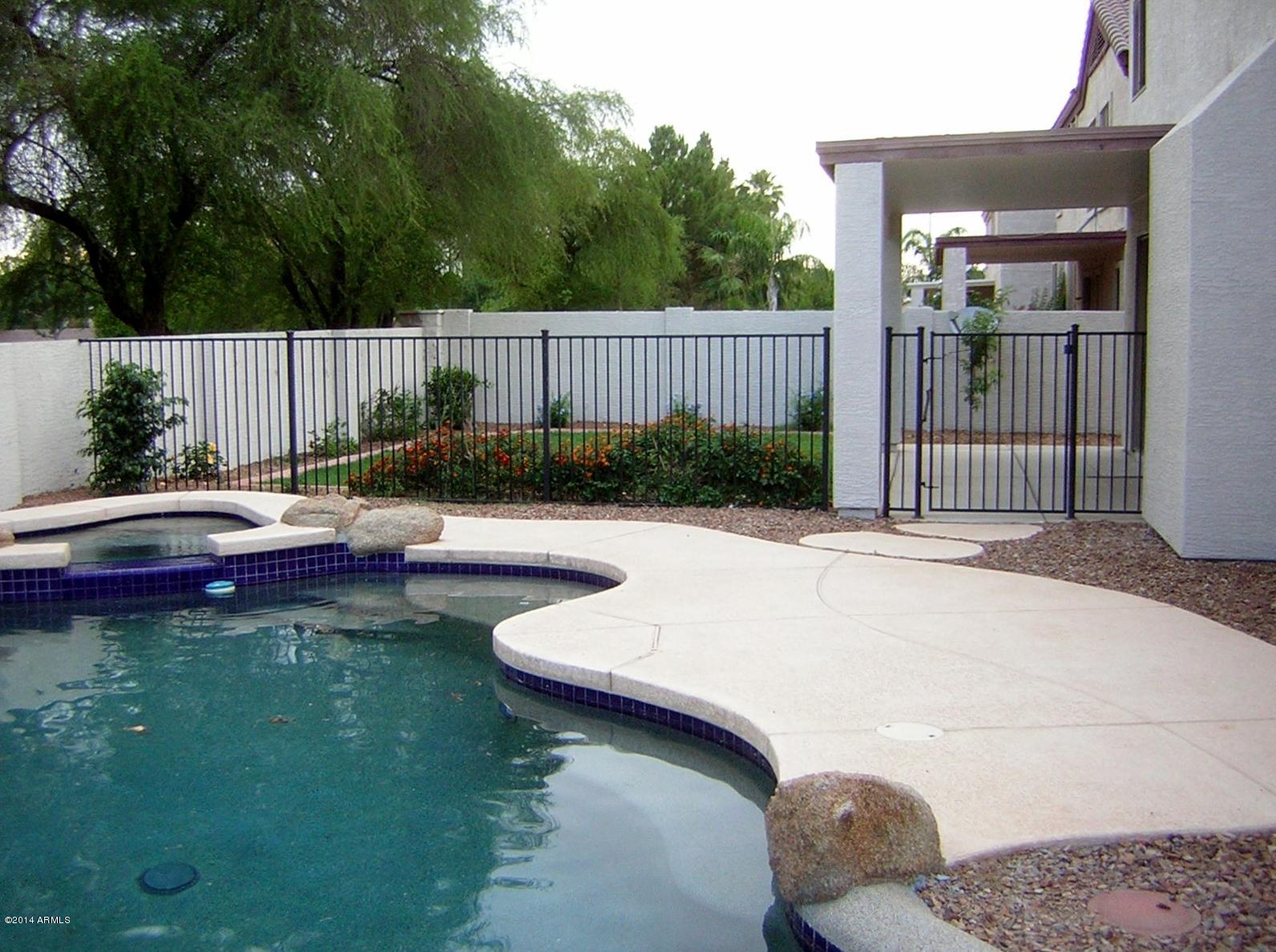 974 South Roles Drive Gilbert, AZ 85296 - Photo 32 of 39 DSCN1322