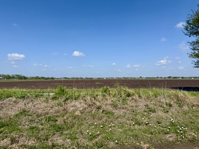 0 Tx Spur-10 Road Rosenberg, TX 77471 - Photo 5 of 10 a view of lake and mountain