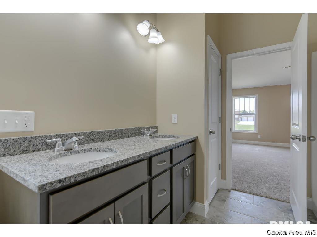1905 Wilderness Trail Springfield, IL 62711 - Photo 15 of 29