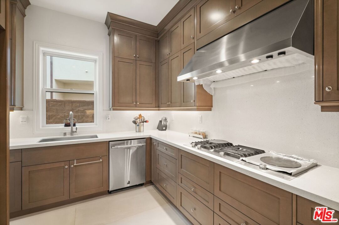 20244 Albion Way Porter Ranch, CA 91326 - Photo 12 of 47
