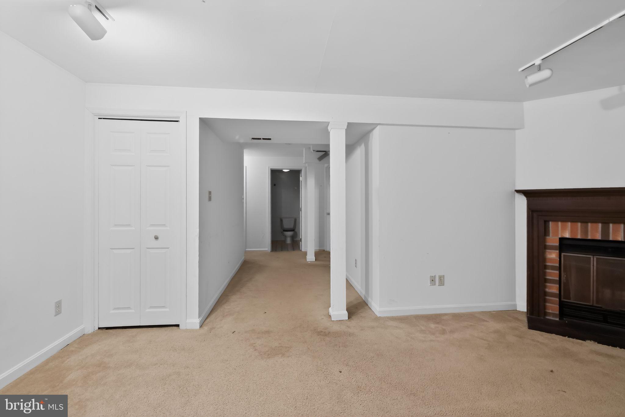 8026 Waterview Court Frederick, MD 21701 - Photo 5 of 30