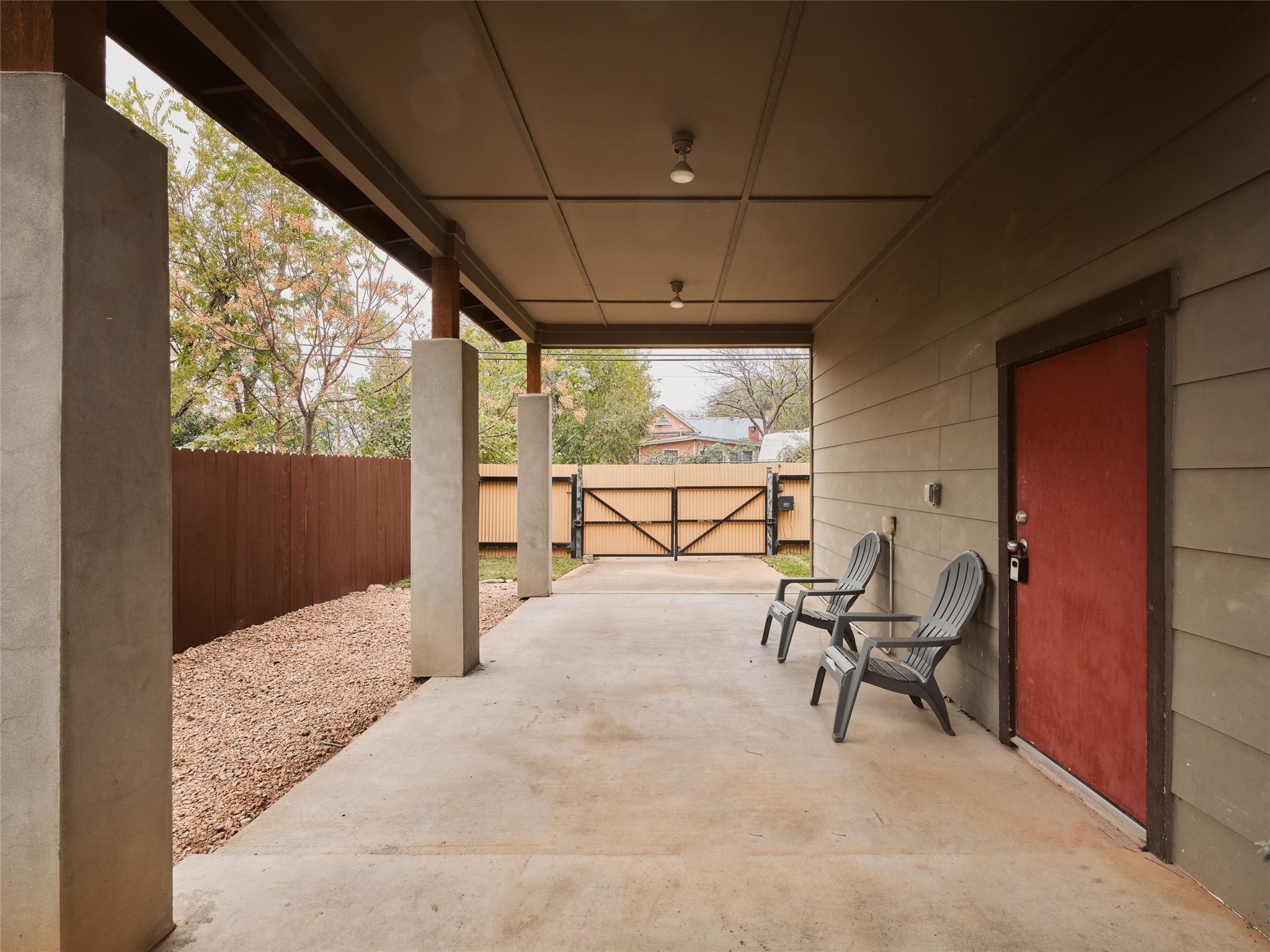 2002 East 13th Street, Unit A Austin, TX 78702 - Photo 32 of 37 View of patio