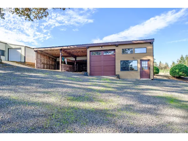 $799,000 | 42002 Cut-Off Drive, Lebanon, OR 97355