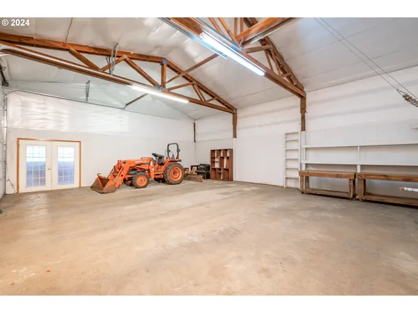 $799,000 | 42002 Cut-Off Drive, Lebanon, OR 97355