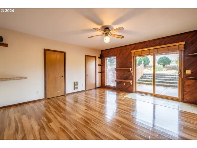 $825,000 | 42002 Cut-Off Drive, Lebanon, OR 97355