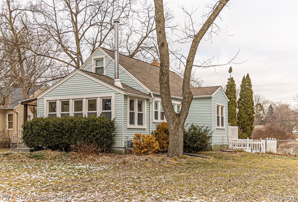 2897 Midvale Drive Rochester Hills, MI 48309 - Photo 1 of 51