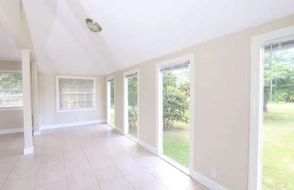 $2,600 | 4916 Silver Oak Drive, Fort Pierce, FL 34982