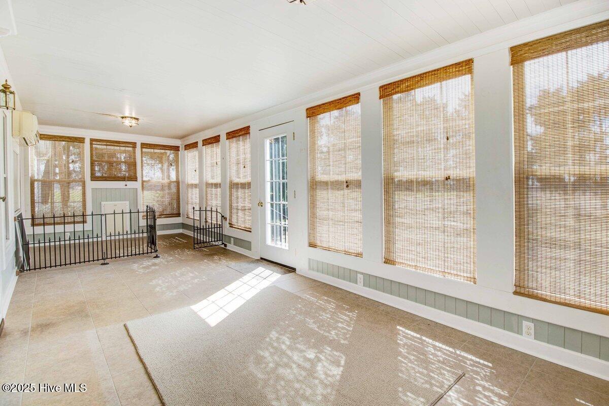 821 Oberry Road Dudley, NC 28333 - Photo 27 of 29 Sun Room