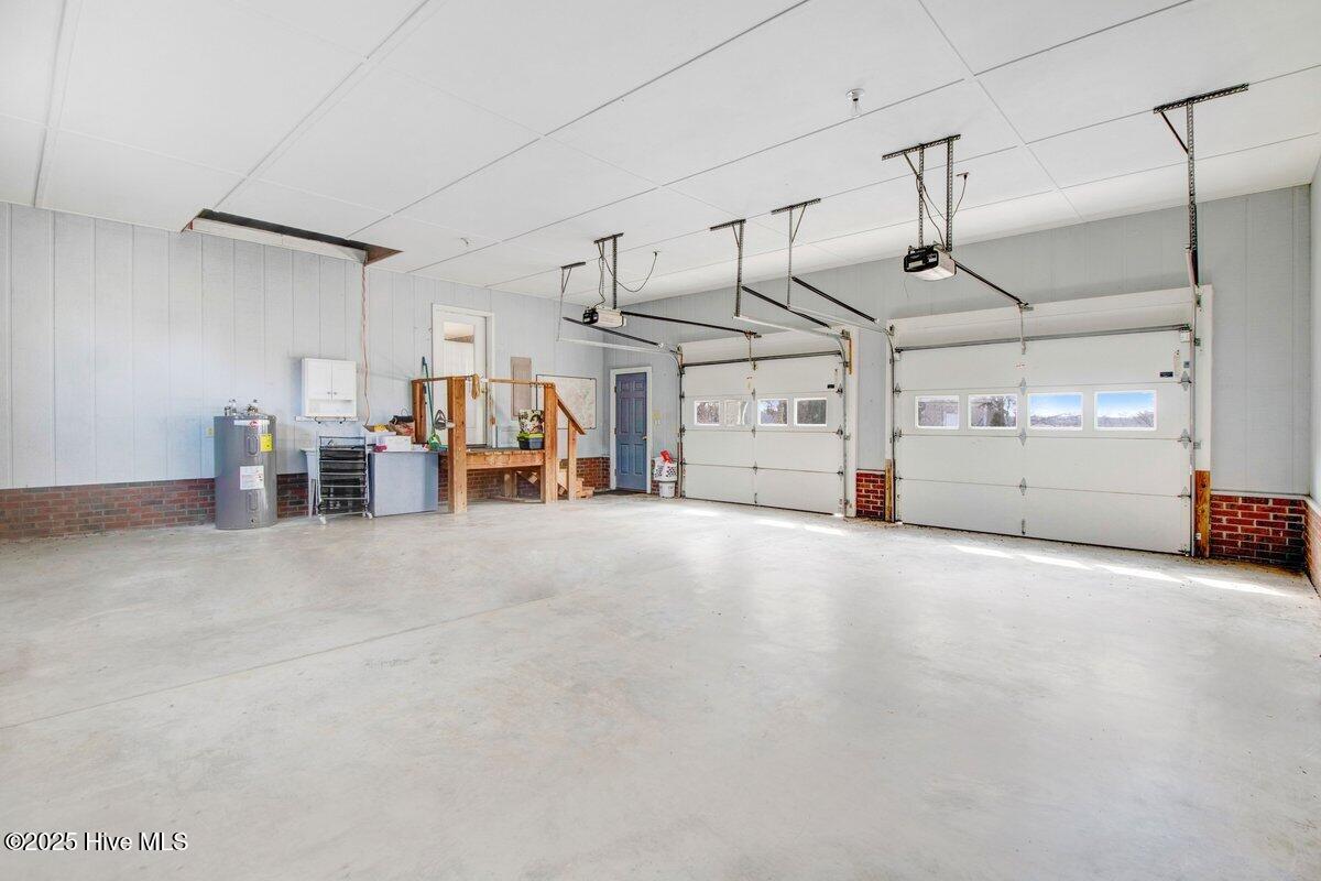 821 Oberry Road Dudley, NC 28333 - Photo 28 of 29 Garage