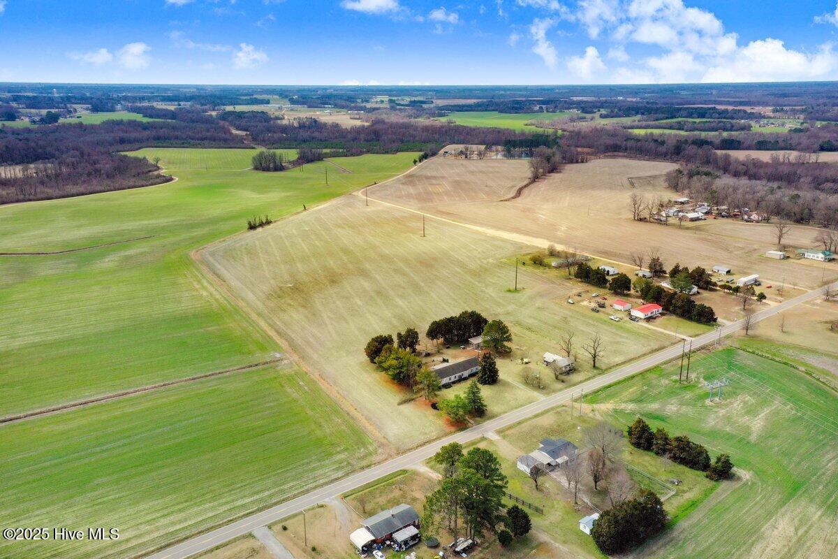 821 Oberry Road Dudley, NC 28333 - Photo 7 of 29 821 Oberry Rd-9