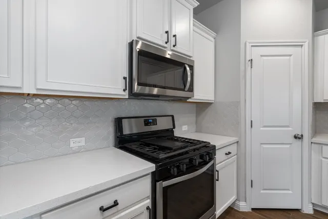 $2,350 | 8301 Turnberry Lane, Austin, TX 78744