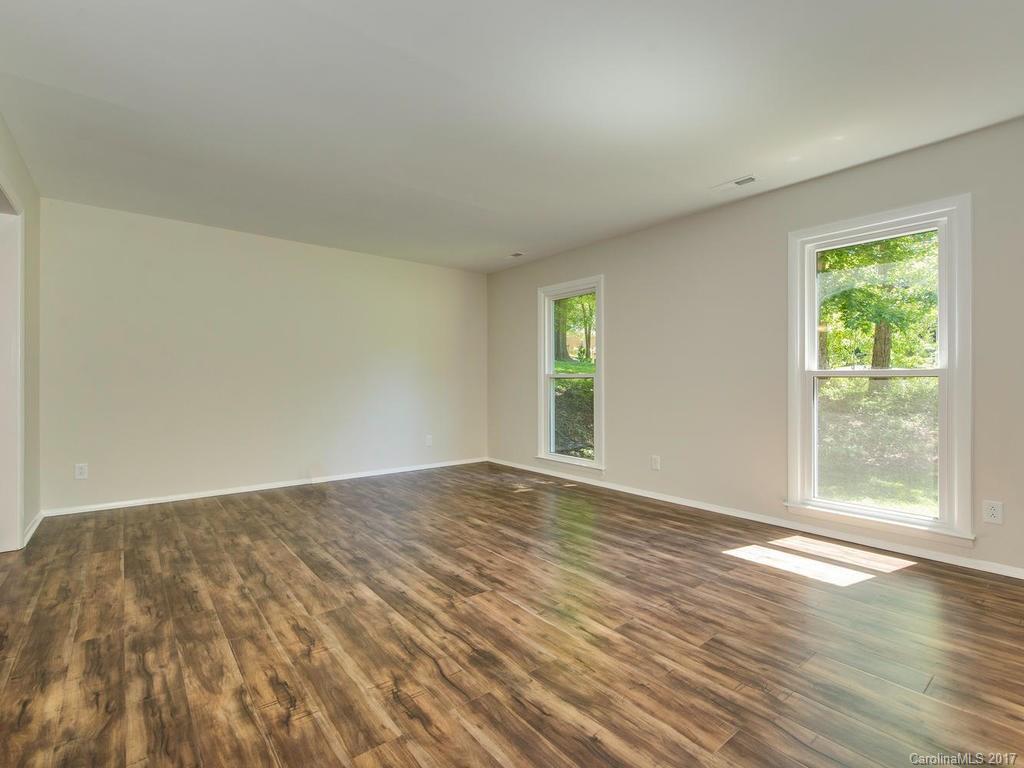 309 Neill Ridge Road Matthews, NC 28105 - Photo 5 of 24