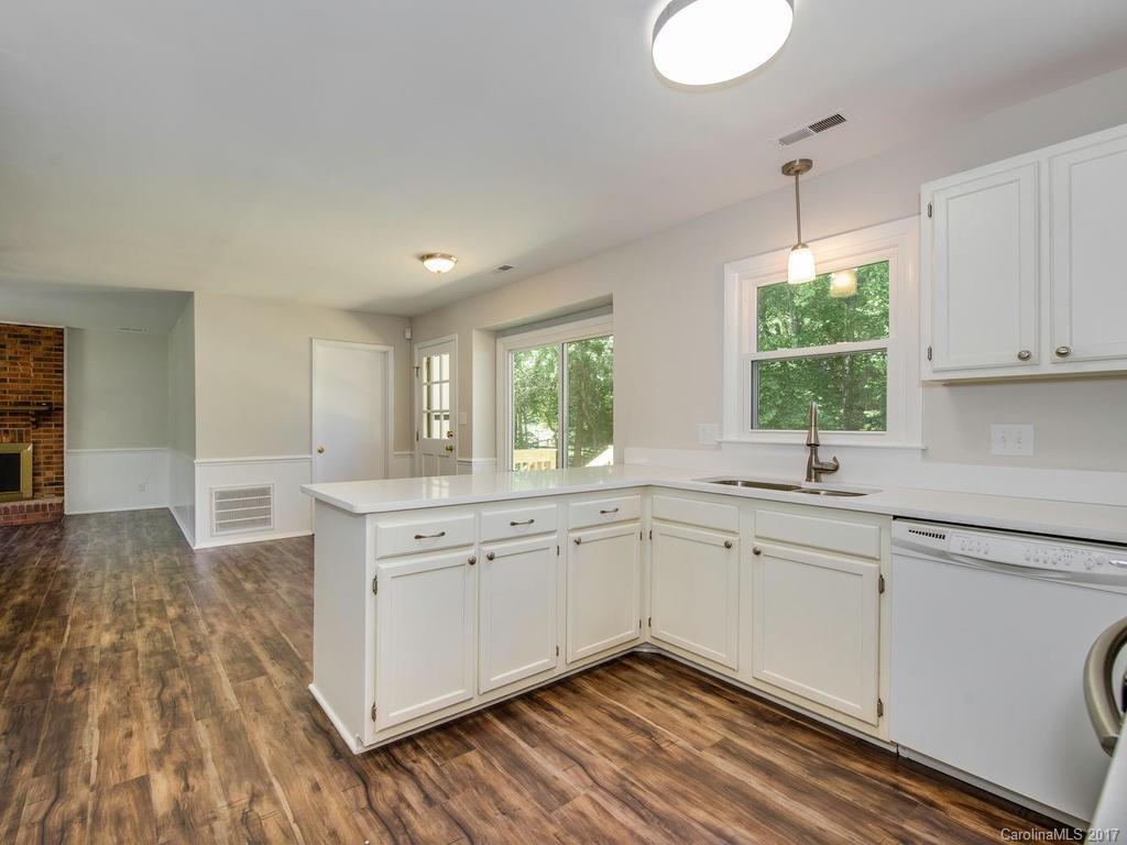 309 Neill Ridge Road Matthews, NC 28105 - Photo 7 of 24