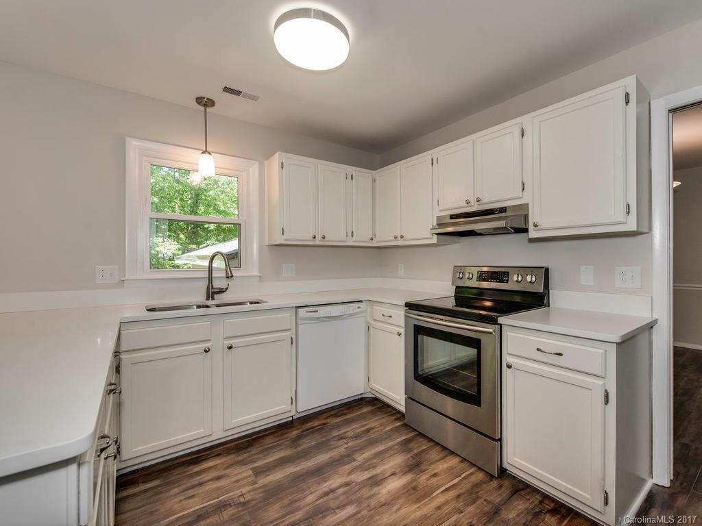 309 Neill Ridge Road Matthews, NC 28105 - Photo 9 of 24