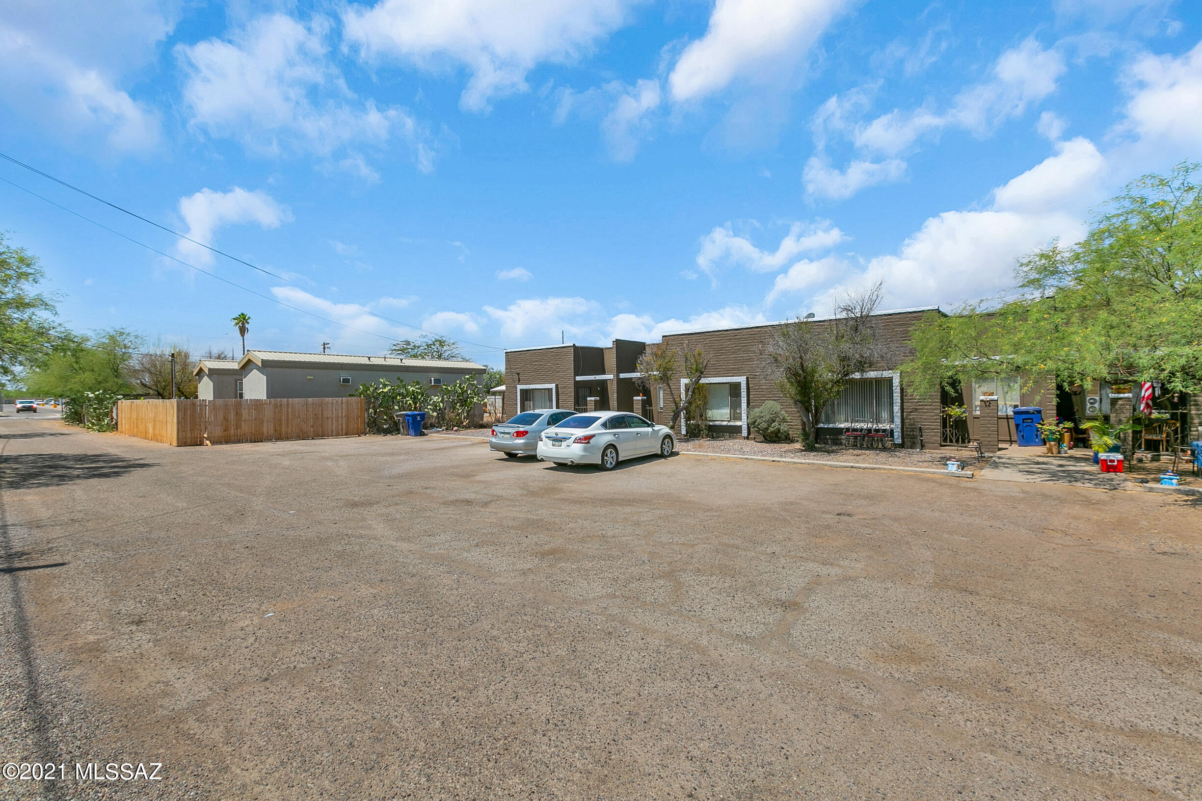 131 East Roger Road, Unit ABCD Tucson, AZ 85705 - Photo 2 of 10