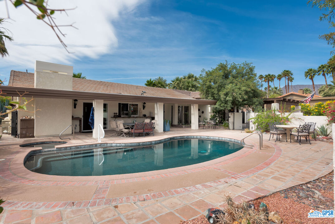 73607 Haystack Road Palm Desert, CA 92260 - Photo 6 of 36 Gallery Image 6