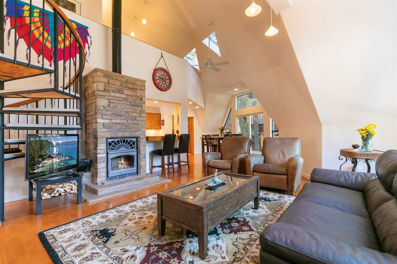 11842 Chamonix Road Truckee, CA 96161 - Photo 1 of 20 Gallery Image 1