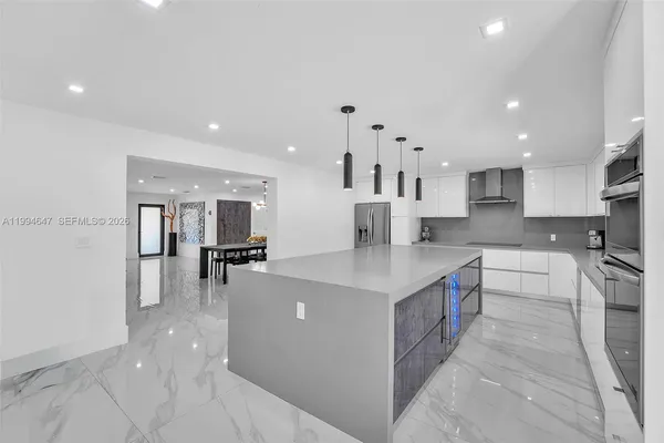 $1,699,000 | 8820 Southwest 182nd Terrace, Palmetto Bay, FL 33157